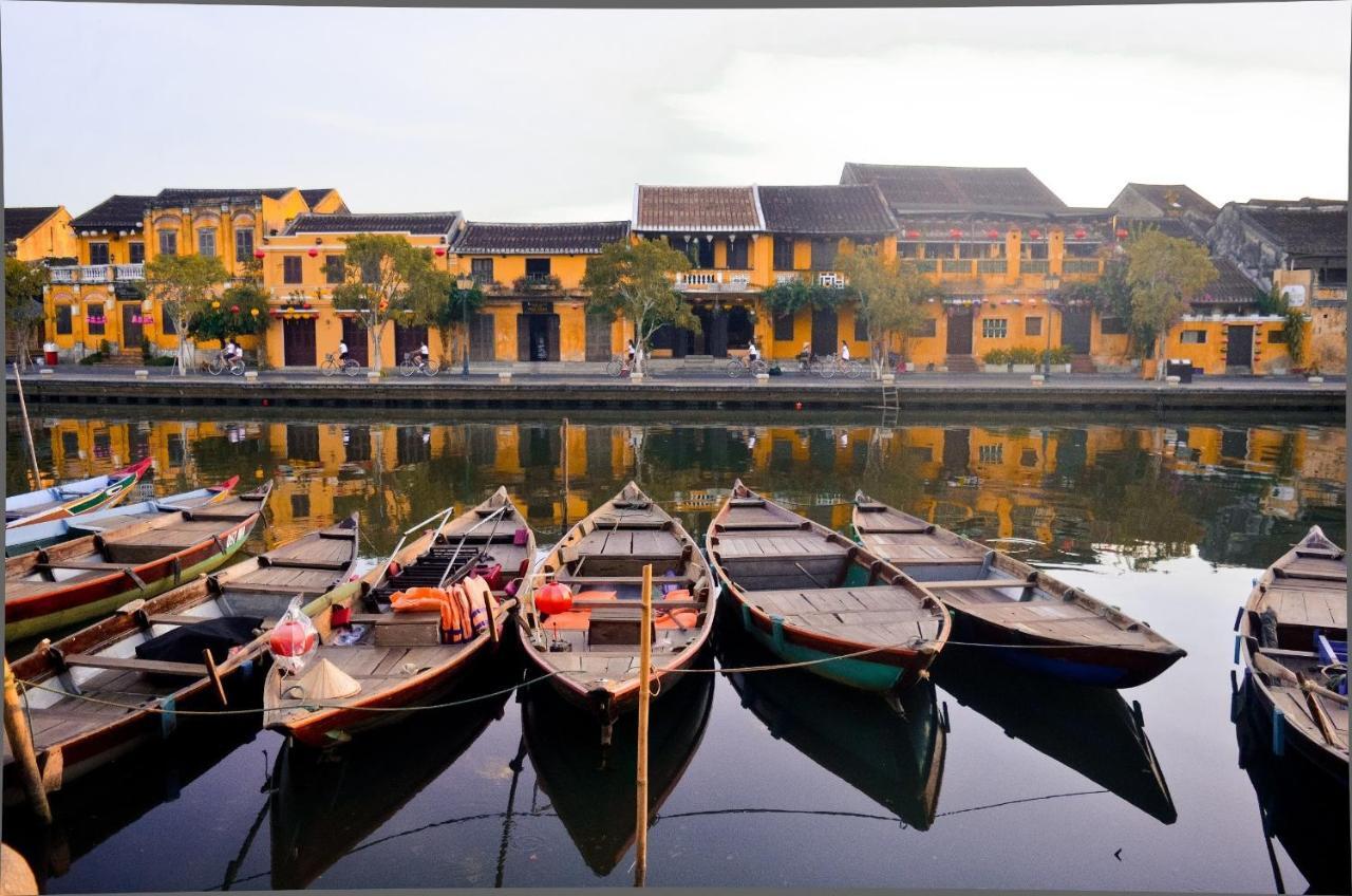 Corner Night Market Homestay ฮอยอัน ภายนอก รูปภาพ